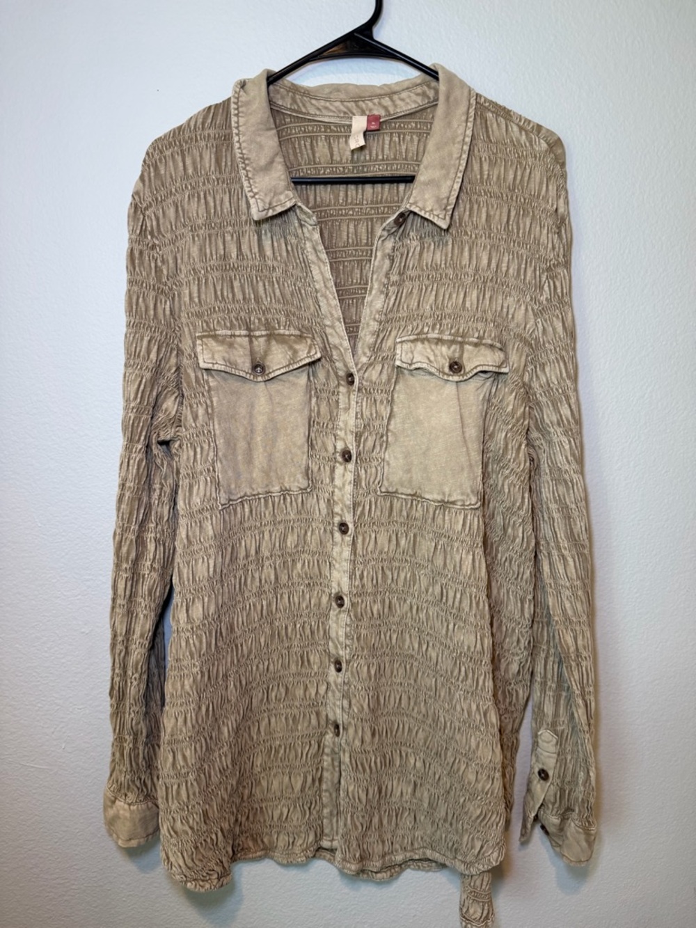 Sz XL Pilcro by Anthropologie Textured Cotton Smocked Shacket in Sand/Olive - Picture 3 of 7